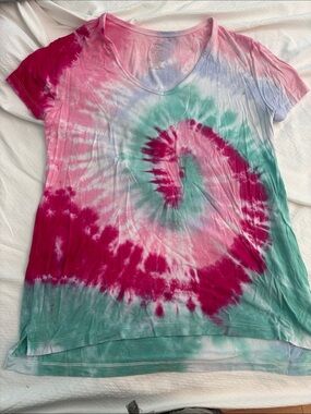 George Women's Tie-Dye V-Neck Tee in Pink, Teal & Light Purple